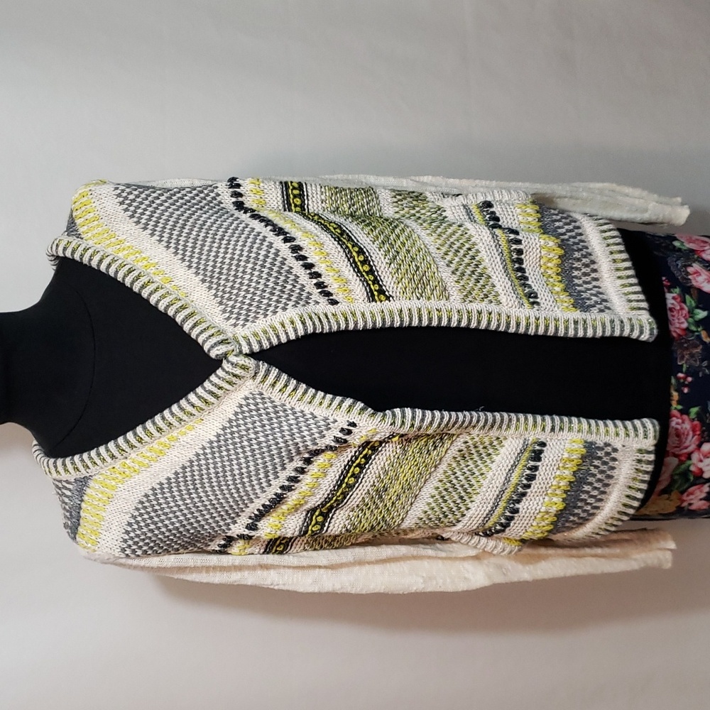MOTH / ANTHRO Pocketed Open Cardigan With Metallic Accents Size Medium